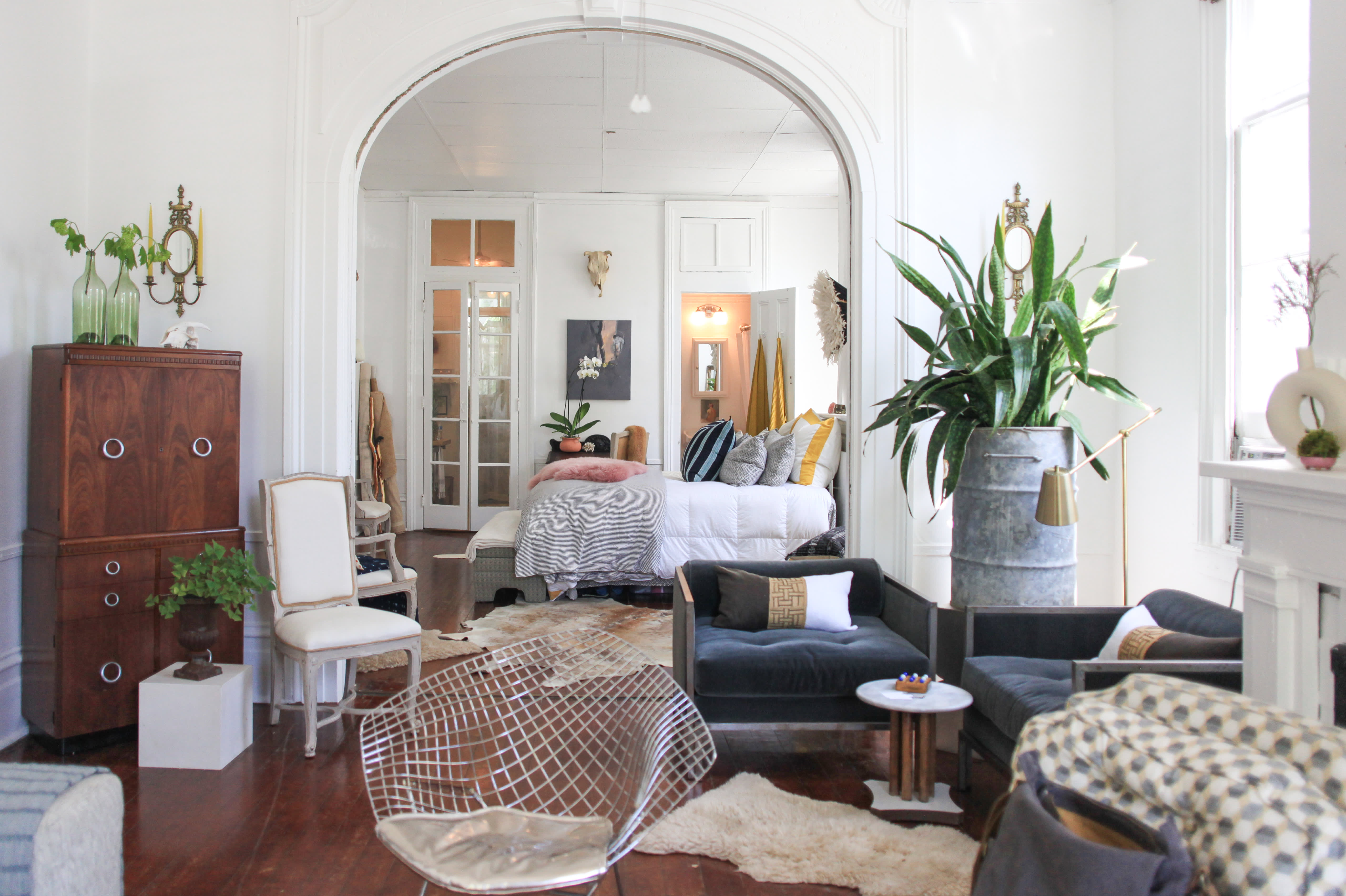 New Orleans Home Tour A Designer's Uptown Studio Apartment Therapy